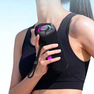 Mini haut-parleur portable essentiel <span class=keywords><strong>pour</strong></span> les fêtes, compatible V5.0, 10W, basses riches, étanche IPX6, autonomie 6H, lumière RGB <span class=keywords><strong>pour</strong></span> <span class=keywords><strong>piscine</strong></span>, plage, camping - Product Image 3