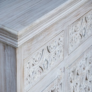 ตู้ไซด์บอร์ดไม้แกะสลักด้วยมือ – ตู้บุฟเฟ่ต์ 4 บาน 4 ลิ้นชัก สีขาววอช – ตู้เก็บของสไตล์ชาบี้ชิค ลายฉลุแบบจาลี - Product Image 2