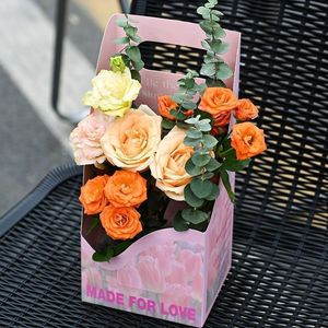 Caja de Flores Portátil Ecológica de Cartón Blanco con Estampado Dorado, Embalaje Floral <span class=keywords><strong>para</strong></span> Días Festivos, Material <span class=keywords><strong>para</strong></span> Arreglos Florales Personalizados con Protección UV - Product Image 4