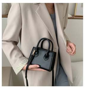 I-0360 Bolso de Hombro para Mujer en Oferta, Bolsos Pequeños y Carteras de Diseño, Bolsos Cruzados para Mujer, Mini Bolso Tote con Solapa - Product Image 5