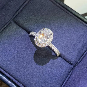 Bague de fiançailles en argent sterling S925 avec diamant à haute teneur en carbone, simulation de diamant moissanite, diamant surdimensionné de 4 carats - Product Image 2
