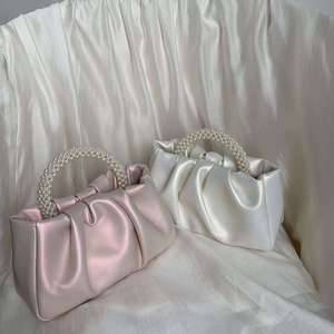 Bolso de Mano Pequeño de Color Sólido con Diseño Personalizado, Asa de Perlas, Portátil, de Lujo, para Damas - Product Image 2