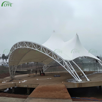 Structure de membrane moderne Lyfe pour abri paysager, abri de voiture, parc photovoltaïque, terrain de basketball, stade, borne de recharge de voiture et pare-soleil