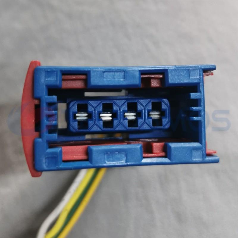 Car Connector For oxygen sensor has four blue pins CT4-0031M-3