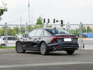 2025 nuova edizione Hongqi H5 AWD benzina auto vendita calda da cina FAW con tetto apribile panoramico scuro interno AWD Drive pneumatici dimensioni R17 R15 - Product Image 5