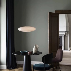 Lámpara Colgante Minimalista E-shuo Denmark <span class=keywords><strong>Astep</strong></span> 2065, Altura Ajustable, Forma Ovalada de Platillo OVNI, Cristal para Restaurante, Diseñada por Kano - Product Image 3