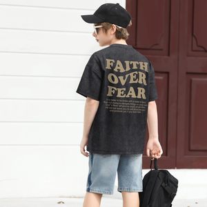 T-shirt chrétien FOXA Faith Over Fear en coton délavé à l'acide, manches courtes, pour homme, avec motif graphique et verset biblique religieux - Product Image 5