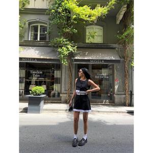 Set Gilet a Righe e Gonna da <span class=keywords><strong>Tennis</strong></span> Misela in Poliestere Nero, Outfit Femminile alla Moda - Product Image 3