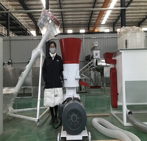 Máquina <span class=keywords><strong>transportadora</strong></span> <span class=keywords><strong>de</strong></span> tornillo <span class=keywords><strong>de</strong></span> 2000-5000 kg/h, fabricante <span class=keywords><strong>de</strong></span> alimentos para <span class=keywords><strong>animales</strong></span>, máquina <span class=keywords><strong>de</strong></span> pellets, transportador <span class=keywords><strong>de</strong></span> tornillo - Product Image 4