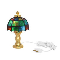 Accessoires à l'échelle 1/12 des lumières de la maison de poupée, belle lampe de table en treillis mosaïque avec prise