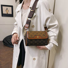 Sac bandoulière imprimé tendance pour femme, motif personnalisé, peut être porté à l'arrière du dos ou en travers des épaules - Product Image 5