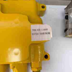 Válvula de control del distribuidor hidráulico Komatsu D375A-3 D375A-3A D375A-3D D375A-5D 709-61-11701 709-62-12101 709-63-11600 para excavadora/bulldozer - Product Image 6