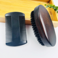 Fournisseur de la Chine en gros OEM Kit de brosses à barbe en bois pour hommes avec logo Ensemble de peignes à barbe en poils de sanglier en bois de bambou pour hommes