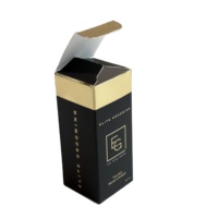 Emballage de boîte de papier cosmétique personnalisé de luxe avec gaufrage en feuille d'or métallique parfait pour les produits de soins de la peau et de beauté de qualité supérieure