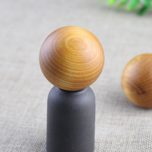 Bolas de madera maciza de ciprés Ling Gusi de 40 mm, pulidas, para manualidades, para personas de mediana edad y mayores - Product Image 4