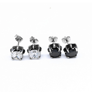 yunnique <b>Stud</b> <b>Earrings</b> <b>Black</b> Stone Claw Setting Titanium Steel Geometric Fashion Jewelry - Product Image 2
