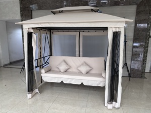 Lit <span class=keywords><strong>balançoire</strong></span> de jardin 3 places avec moustiquaire, chaise suspendue fonctionnelle résistante aux UV, hamac suspendu avec structure métallique - Product Image 4