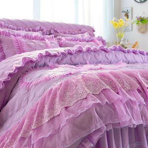 Set di Biancheria da Letto di Lusso per Hotel e Matrimoni, Moderno Copripiumino in Velluto Tinta Unita con Pizzo, Lenzuola con Angoli, Set da 4 Pezzi - Product Image 2