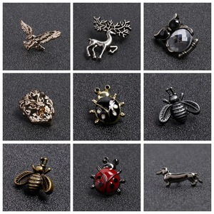 Badge de coccinelle à sept points en cuivre pur personnalisé, décoration de bureau antique, collection de cadeaux, artisanat en métal - Product Image 3