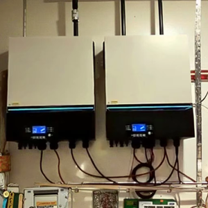 Convertisseur solaire hybride hors réseau 8 kW 48 V à onde sinusoïdale pure avec chargeur solaire MPPT intégré et Wi-Fi pour système de stockage d'énergie domestique - Product Image 5