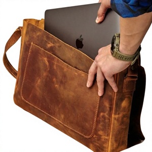 Maletín para Portátil de Cuero Genuino Clásico BS INTERNATIONAL, con Asa y Correa para el Hombro, Diseño Impermeable, Portátil y Duradero para Negocios - Product Image 3