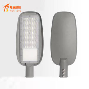 2025 charge rapide <span class=keywords><strong>Radar</strong></span> détection aluminium 6V 200W 300W 400W 500W puissance 40Ah 60Ah 80Ah batterie tout en un Led lampadaire solaire - Product Image 3
