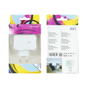 Cargador de pared de 27W con doble USB-C y USB, ideal para cargar dispositivos móviles y tablets simultáneamente. - Product Image 1
