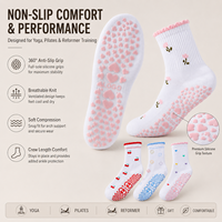 Chaussettes de Pilates antidérapantes à motif personnalisé, respirantes, avec soutien de la voûte plantaire, en mélange de coton, semelle antidérapante pour femmes, fitness, studio, gym
