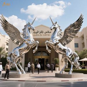 Construction personnalisée entrée <span class=keywords><strong>Europe</strong></span> <span class=keywords><strong>mythe</strong></span> grand 304/316SS miroir polonais géant en acier inoxydable aile licornes saut Statue pour décoration publique - Product Image 1