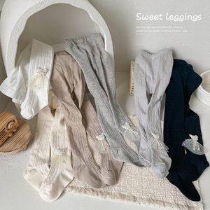Leggings pour filles printemps-automne en gros avec nœud en dentelle sur un côté, couleur unie, en coton - Product Image 3