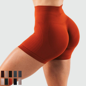 Vente en gros Pantalon froissé aux fesses pour femmes Short de yoga <span class=keywords><strong>fitness</strong></span> sportif Short de yoga sexy sans couture Relevage des fesses pour les femmes - Product Image 1