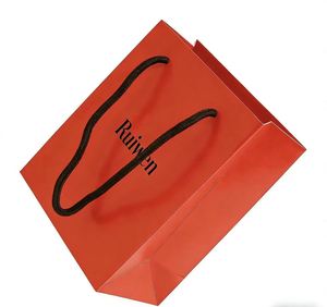 Sac en papier personnalisé avec logo de marque imprimé, sac en papier de luxe rouge pour bijoux, cosmétiques, chaussures, vêtements, emballage cadeau, sac de shopping avec poignée - Product Image 5