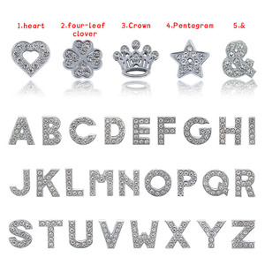 Collier pour animaux de compagnie YI SHAN BANG SHUI, orné de lettres et de diamants, en cuir PU de luxe, pour chiens et chats, toutes saisons, cadeau personnalisé - Product Image 3