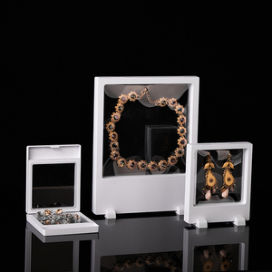 9*9 multicolore 3d trasparente magnetico galleggiante galleggiante imballaggio gioielli display custodia in pellicola pe scatola di plastica per ciondolo ad anello - Product Image 3