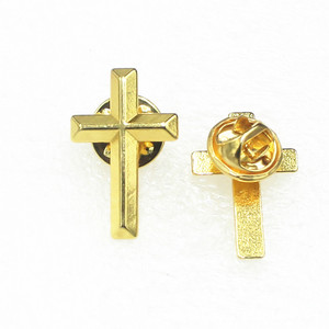 Spilla con spilla a croce in metallo con stampa oro - Product Image 1