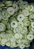 Vente en gros usine de chips de pommes Golden Delicious, frites sous vide, dures, sucrées et nutritives, en sachet