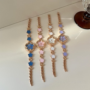 Reloj de Cuarzo Ovalado Clásico Retro para Dama, Diseño de Trébol de Cuatro Hojas, Aleación de Acero Inoxidable, Lujoso - Product Image 5