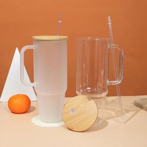 Jarra de Cerveza Clásica Esmerilada de Gran Capacidad con Tapa de Madera y Popote, 1200ml, Transparente, para Publicidad, Regalos, Fiestas, Sublimación, Personalizable, en Stock - Product Image 2