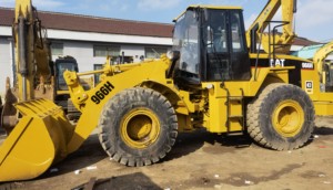 Chargeuse sur pneus Caterpillar 966H d'occasion de qualité commerciale, prix abordable, engin lourd en stock dès maintenant - Product Image 4