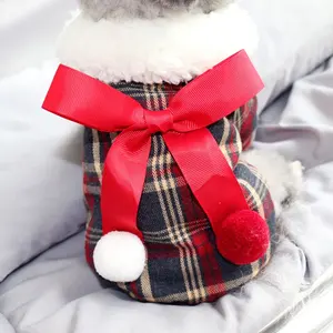 Abito firmato da gentiluomo in stile inglese personalizzato per cuccioli di piccola taglia abbigliamento ispessimento caldo cappotto per animali domestici vestiti per cani natale