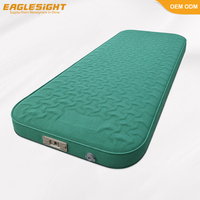 Matelas pneumatique double de camping amélioré avec pompe électrique intégrée renforcée et tissu TPU extensible 50D pour les marques