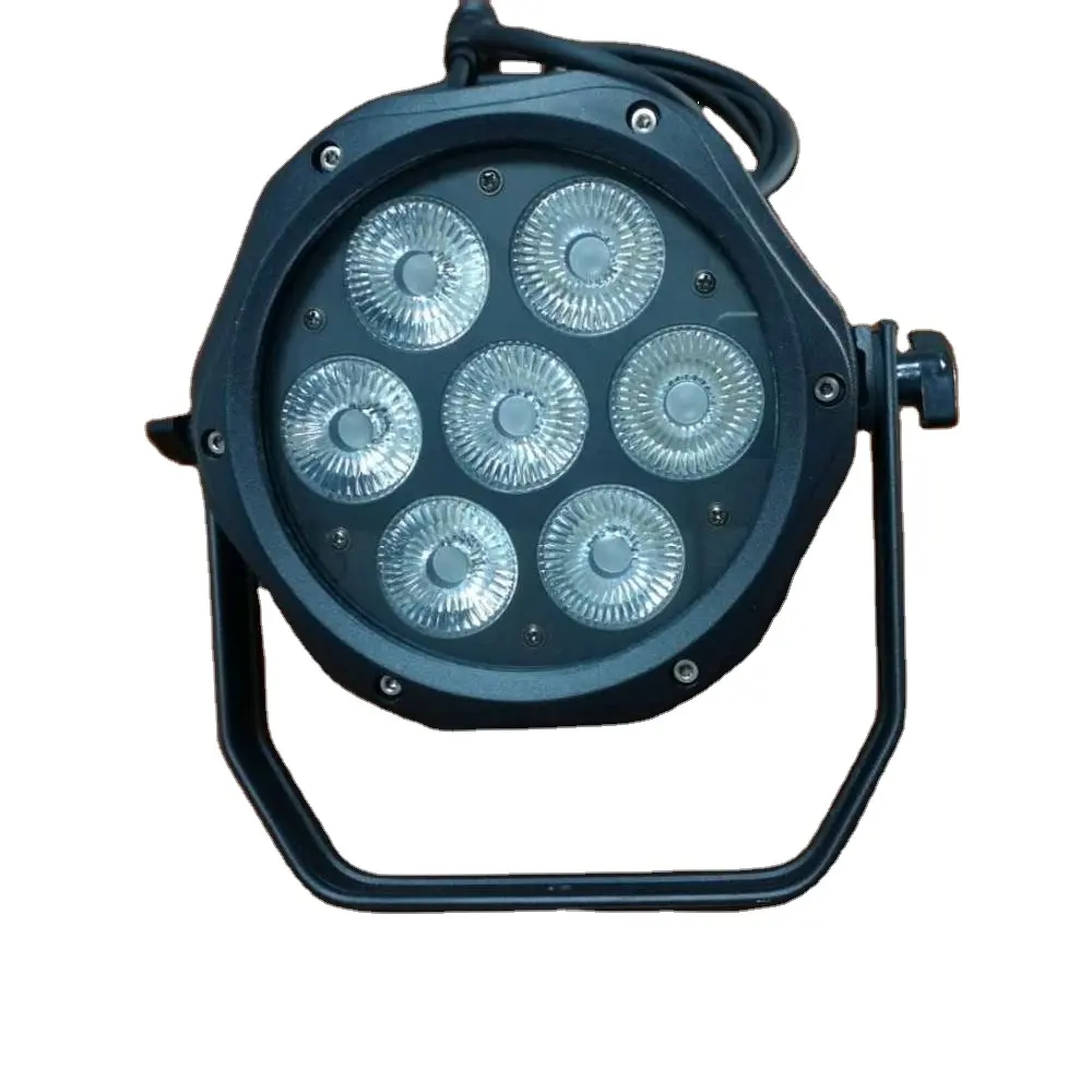 防水ip65 RGBW 7 LED 70Wフルカラー屋外LEDパーはステージライトを見つけることができます