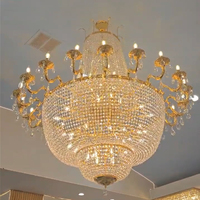 Magnifique lustre en cristal haut de gamme pour banquet, grand modèle Empire de style français classique, doré.