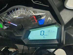 Moto sportive <span class=keywords><strong>Kawasaki</strong></span> <span class=keywords><strong>Ninja</strong></span> 400cc - Product Image 6