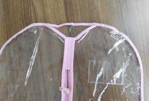 Bolsa de Ropa Transparente de PVC de 43x78 cm con un Bolsillo, Bolsa de Ropa Transparente Personalizada con Ribete <span class=keywords><strong>Rosa</strong></span> - Product Image 5