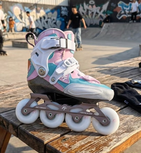 Patins à roulettes réglables pour enfants, professionnels, légers, en fibre de carbone, pour slalom rapide, OEM - Product Image 2