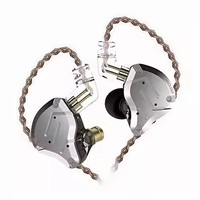 KZ ZS10 Pro Earphone Sport Hybrid Berkabel dengan Dynamic Balanced Armature, Tahan Air IPX-4, Desain Semi-in-Ear, Antarmuka 3.5mm