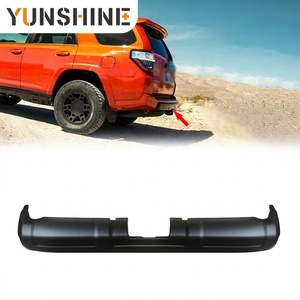 Protection de pare-chocs arrière inférieure noire pour Toyota 4Runner 2014-2023 - Product Image 1