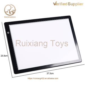 <span class=keywords><strong>Tablette</strong></span> <span class=keywords><strong>lumineuse</strong></span> LED rechargeable A4, <span class=keywords><strong>tablette</strong></span> de <span class=keywords><strong>dessin</strong></span> électronique portable pour enfants, tableau de traçage et de <span class=keywords><strong>dessin</strong></span> en plastique - Product Image 6