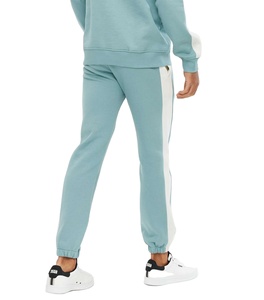 Pantalon de jogging bleu à rayures latérales pour homme Mélange doux de coton et d'élasthanne avec tissu anti-rides et poches Service OEM - Product Image 4